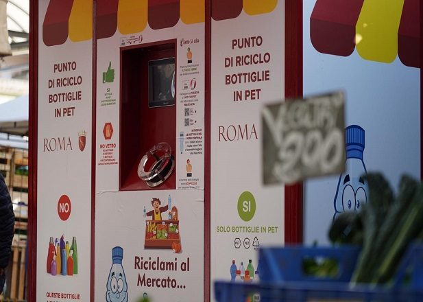 ROMA: ATTIVATE MACCHINETTE MANGIAPLASTICA MERCATI LATINO E CASILINO ROMA: ATTIVATE MACCHINETTE MANGIAPLASTICA MERCATI LATINO E CASILINO